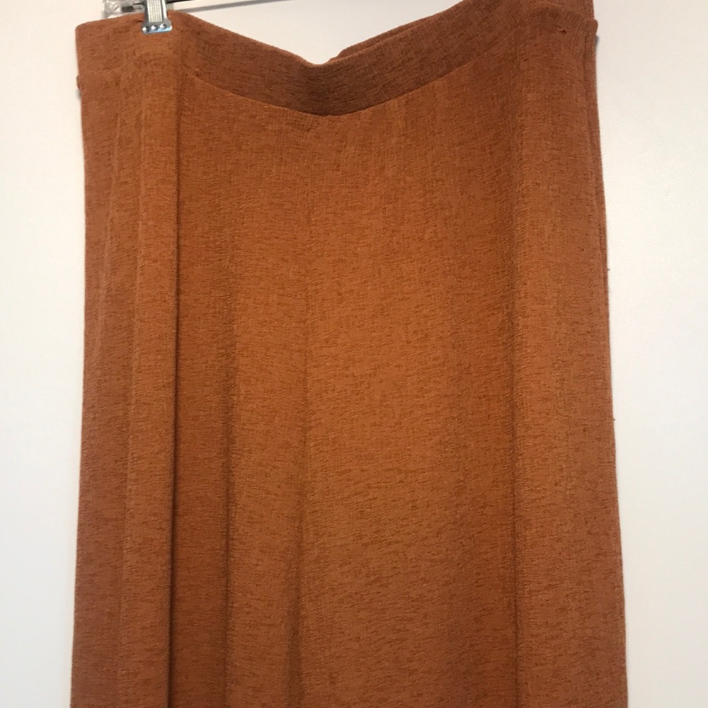 Wide-Leg Women's Pants in Rust - Picture 2 of 6